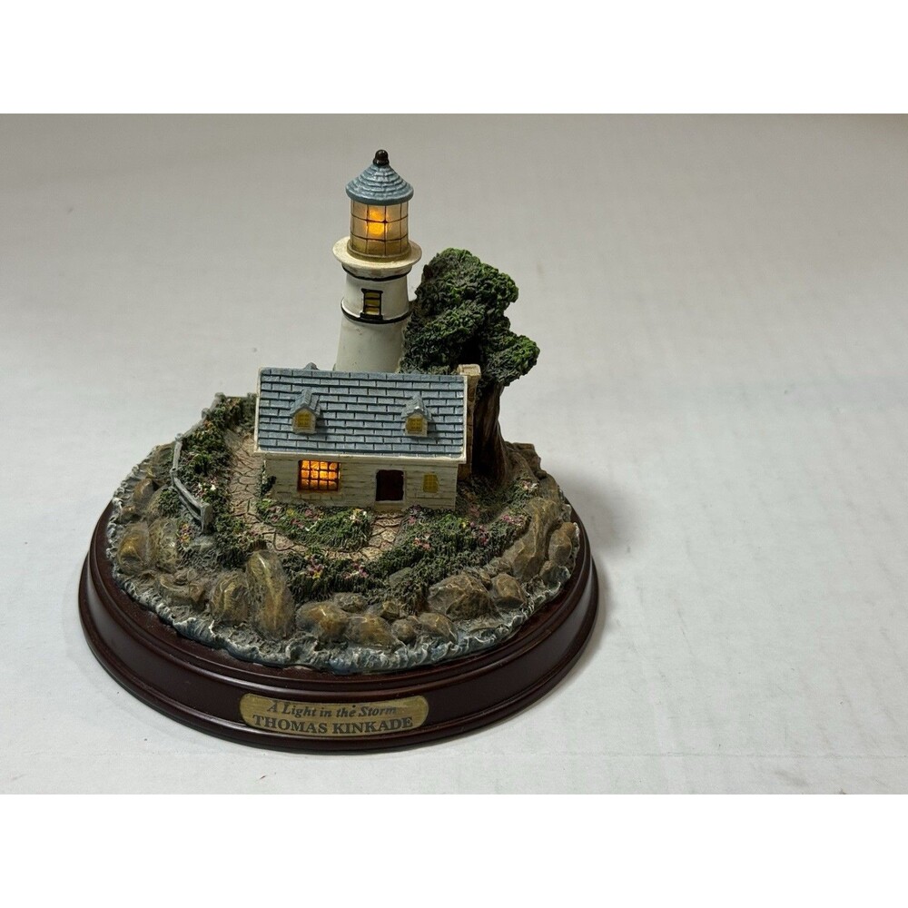 Vintage 1999 Thomas Kinkade "A Light In The Storm" Lighthouse Scene New Battery